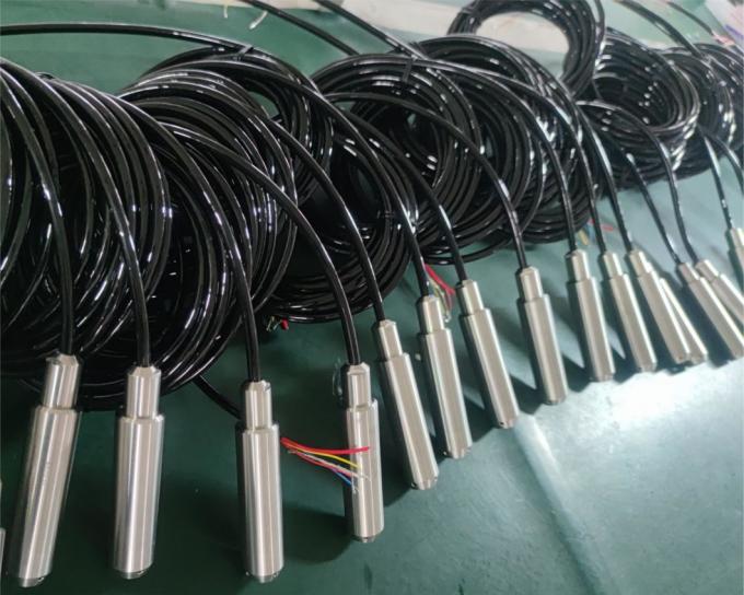 0.5-4.5V Transmitter Tingkat Cairan 4-20mA Tangki Air Sensor Tingkat Transmitter 6